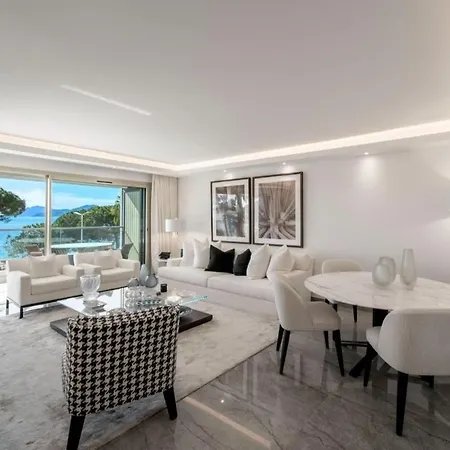 La Belle Emeraude Apartment *